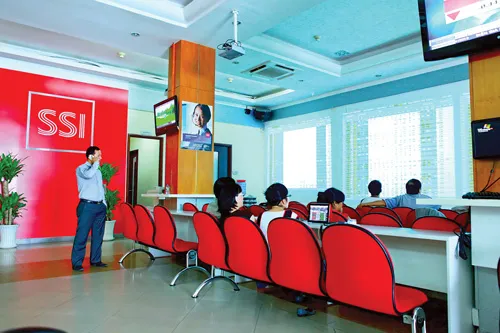 Tên tuổi của giám đốc Nguyễn Duy Hưng gắn liền với thương hiệu SSI. Ảnh: LONG THANH Tên tuổi của giám đốc Nguyễn Duy Hưng gắn liền với thương hiệu SSI. Ảnh: LONG THANH