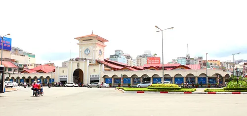 Chợ Bến Thành được xem là nét văn hóa của TPHCM. Ảnh: LONG THANH