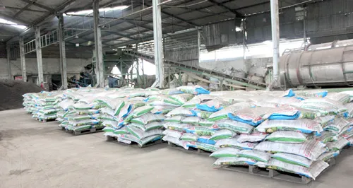 Dây chuyền sản xuất phân vi sinh.