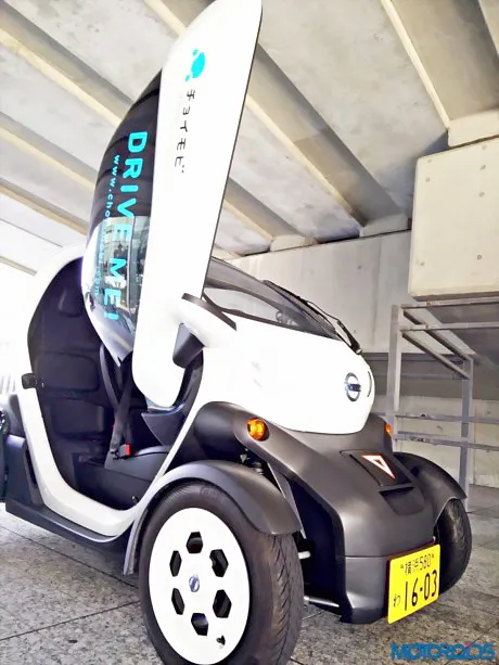 Xe được thiết kế kiểu cửa cánh chim giống Lamborghini.