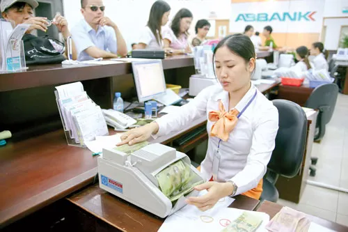 EVN đã thoái thành công gần 1/2 tổng số vốn đầu tư vào ABBank.