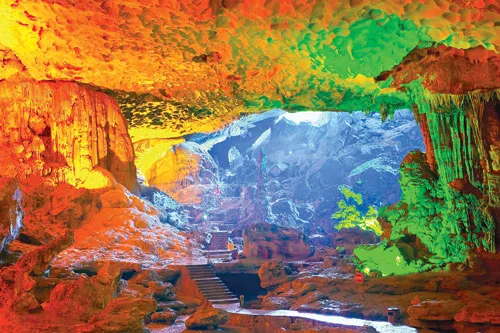 Vịnh Hạ Long dải ngọc xanh ảnh 5 Vịnh Hạ Long dải ngọc xanh ảnh 5