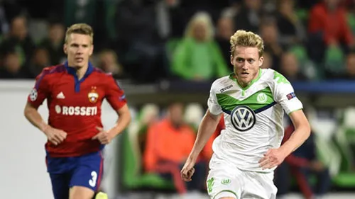 Schurrle (phải) tỏa sáng mang về chiến thắng cho Wolfsburg. Schurrle (phải) tỏa sáng mang về chiến thắng cho Wolfsburg.