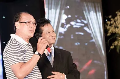 Nghệ sĩ Duy Phương không còn đi diễn hài. Anh mới mở quán ăn. Nghệ sĩ Duy Phương không còn đi diễn hài. Anh mới mở quán ăn.