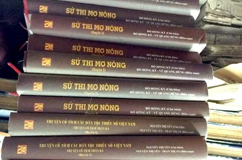 Sách trong dự án tiền tỉ được bán trong các cửa hàng sách cũ tại Hà Nội. Sách trong dự án tiền tỉ được bán trong các cửa hàng sách cũ tại Hà Nội.