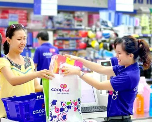 DN bán lẻ và nhà sản xuất nội cần đẩy mạnh liên kết để cạnh tranh. DN bán lẻ và nhà sản xuất nội cần đẩy mạnh liên kết để cạnh tranh.