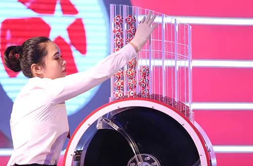 Xổ số tự chọn đang tạo cơn sốt trên thị trường. Xổ số tự chọn đang tạo cơn sốt trên thị trường.