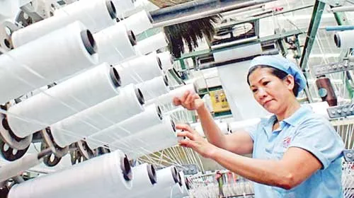 DN dệt may Việt Nam đang bị giảm sức cạnh tranh do các chi phí đầu vào tăng cao.