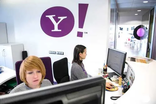 Yahoo ra mắt phiên bản messenger mới giúp người dùng an tâm hơn. Yahoo ra mắt phiên bản messenger mới giúp người dùng an tâm hơn.