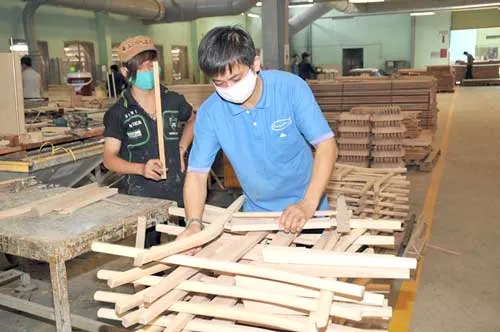 Sản xuất các mặt hàng đồ gỗ tại TTF. Sản xuất các mặt hàng đồ gỗ tại TTF.