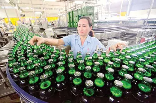 Dây chuyền sản xuất tại Sabeco. Dây chuyền sản xuất tại Sabeco.