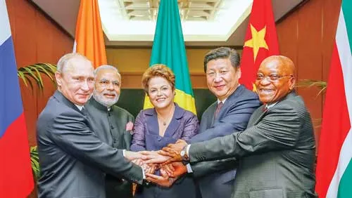 Lãnh đạo các nước BRICS tại một cuộc họp thượng đỉnh. Lãnh đạo các nước BRICS tại một cuộc họp thượng đỉnh.