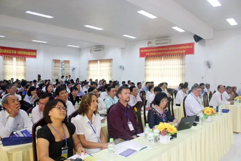 Quang cảnh hội nghị Quang cảnh hội nghị