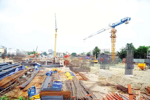 Căn hộ trị giá 1,5-1,8 tỷ đồng/căn nhưng người mua được trả chậm 1% trong 6 năm (15-18 triệu/tháng). Căn hộ trị giá 1,5-1,8 tỷ đồng/căn nhưng người mua được trả chậm 1% trong 6 năm (15-18 triệu/tháng).