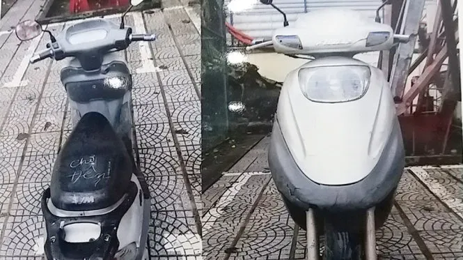 Chiếc xe máy hiệu Attila nghi tên cướp dùng để gây án. Chiếc xe máy hiệu Attila nghi tên cướp dùng để gây án.