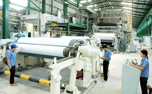 Thế chấp là điều kiện tiên quyết khi vay vốn, dù có phương án tốt, đã làm nhiều DN khó khăn. Ảnh: CAO THĂNG Thế chấp là điều kiện tiên quyết khi vay vốn, dù có phương án tốt, đã làm nhiều DN khó khăn. Ảnh: CAO THĂNG