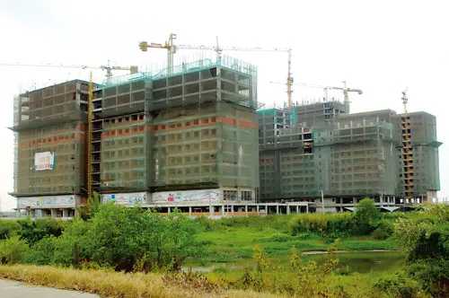 Với 30.000 tỷ đồng hỗ trợ lãi suất vay 6%/năm là rất lớn. Nên chăng mở rộng đối tượng mua và có cơ chế giám sát. Ảnh: LONG THANH