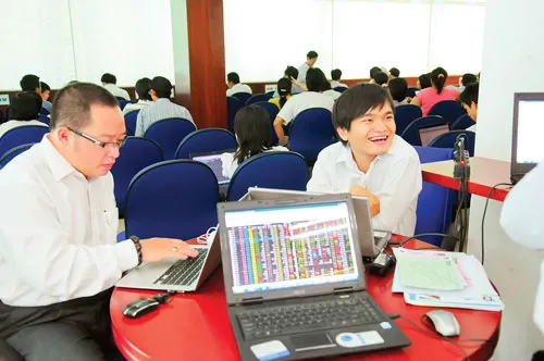 Cẩn trọng khi bám vào “sóng” khối ngoại. Cẩn trọng khi bám vào “sóng” khối ngoại.