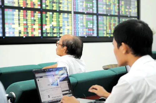 Hành vi thao túng giá CP ngày càng phức tạp. Ảnh: C. THĂNG Hành vi thao túng giá CP ngày càng phức tạp. Ảnh: C. THĂNG