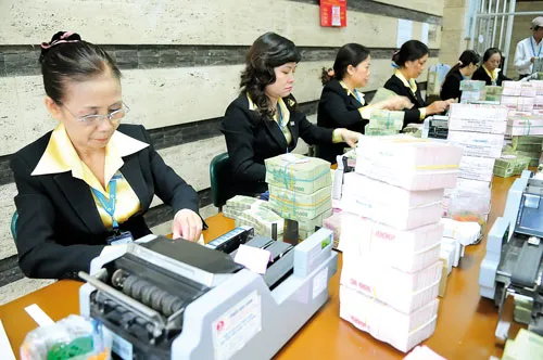 Dòng vốn đầu tư tài chính còn nhiều khoảng trống pháp lý và giám sát. Ảnh: CAO THĂNG