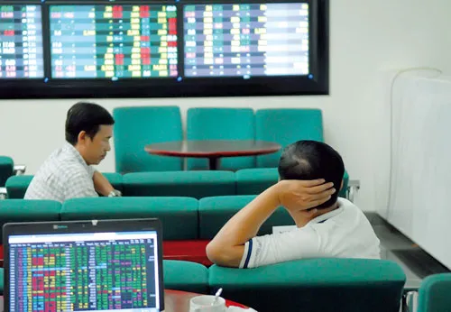 Thị trường chưa xuất hiện dòng tiền mới của NĐT tổ chức và NĐTNN. Ảnh: KIM NGÂN Thị trường chưa xuất hiện dòng tiền mới của NĐT tổ chức và NĐTNN. Ảnh: KIM NGÂN