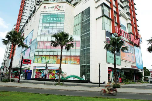 Nguồn thu chính năm 2011 của PDR lại đến từ... phí giữ xe The Everich 1. Ảnh: L. ANH Nguồn thu chính năm 2011 của PDR lại đến từ... phí giữ xe The Everich 1. Ảnh: L. ANH