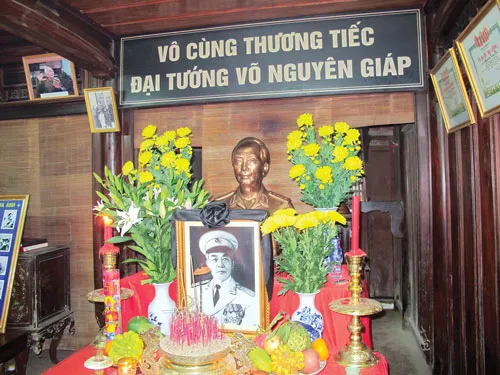 Bài vị Đại tướng Võ Nguyên Giáp tại Nhà lưu niệm ở quê nhà Quảng Bình. Ảnh: L.T.T Bài vị Đại tướng Võ Nguyên Giáp tại Nhà lưu niệm ở quê nhà Quảng Bình. Ảnh: L.T.T
