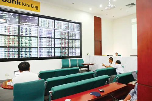 Thiếu các team TTCK trở nên kém hấp dẫn... Ảnh: LONG THANH Thiếu các team TTCK trở nên kém hấp dẫn... Ảnh: LONG THANH