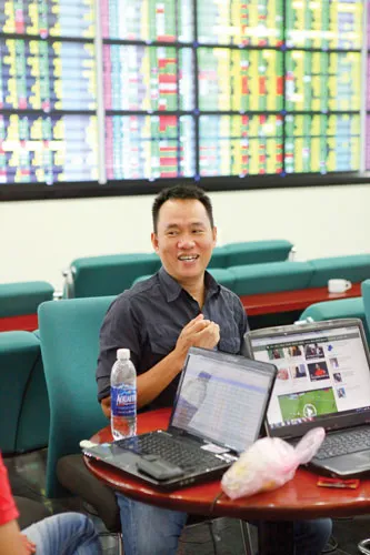 NĐT đã có thêm sinh khí khi những ngày qua thanh khoản thị trường đã được tăng lên. Ảnh: LONG THANH NĐT đã có thêm sinh khí khi những ngày qua thanh khoản thị trường đã được tăng lên. Ảnh: LONG THANH