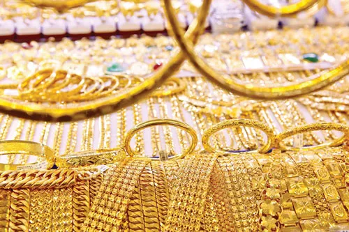 Một khi chênh lệch giá vàng trong nước và thế giới càng cao sẽ không tránh khỏi sự biến tướng của vàng.Ảnh: LONG THANH Một khi chênh lệch giá vàng trong nước và thế giới càng cao sẽ không tránh khỏi sự biến tướng của vàng.Ảnh: LONG THANH