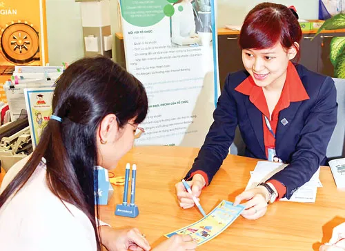 Tư vấn cho khách hàng vay vốn tại Sacombank. L.THANH Tư vấn cho khách hàng vay vốn tại Sacombank. L.THANH