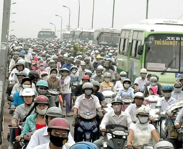 Cầu Bình Triệu là điểm nóng kẹt xe của TPHCM. Ảnh: Thanh Vy Cầu Bình Triệu là điểm nóng kẹt xe của TPHCM. Ảnh: Thanh Vy