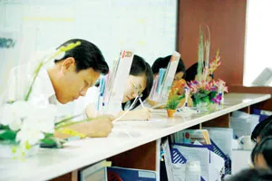 Thông tư 74 chỉ mới ổn định tâm lý NĐT chứ chưa thể kích thị trường.Ảnh: LÃ ANH Thông tư 74 chỉ mới ổn định tâm lý NĐT chứ chưa thể kích thị trường.Ảnh: LÃ ANH