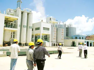 Nhà máy ethanol Đại Tân cung ứng nhiên liệu để pha chế thành xăng E5. Ảnh: K.NGUYÊN