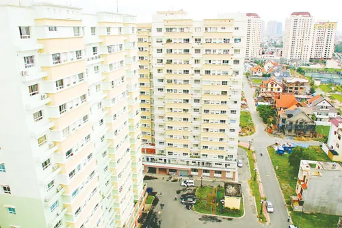 Sự trầm lắng của thị trường khiến giá căn hộ giảm mạnh. Ảnh: LÃ ANH Sự trầm lắng của thị trường khiến giá căn hộ giảm mạnh. Ảnh: LÃ ANH