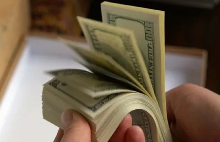 Tỷ giá bình quân liên ngân hàng, tăng khá mạnh 15 VNĐ so với ngày liền trước. Tỷ giá bình quân liên ngân hàng, tăng khá mạnh 15 VNĐ so với ngày liền trước.