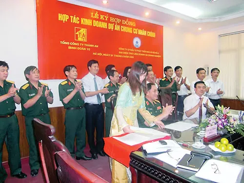 Lễ ký hợp đồng hợp tác kinh doanh dự án chung cư Nhân Chính.