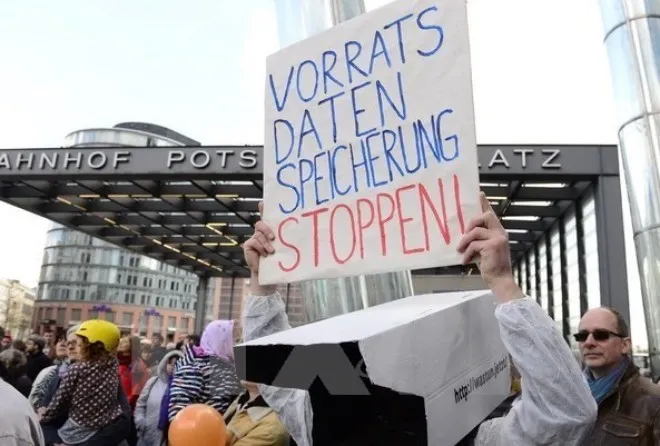 Biểu tình phản đối TTIP tại Berlin (Đức). (Nguồn: AFP/TTXVN) Biểu tình phản đối TTIP tại Berlin (Đức). (Nguồn: AFP/TTXVN)