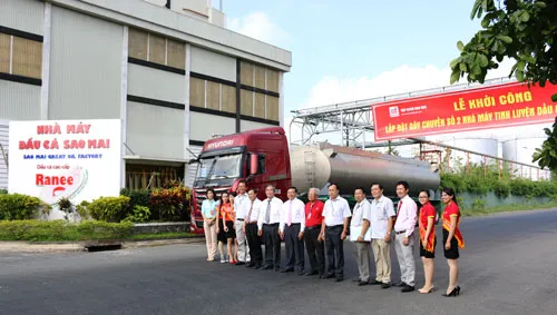 Lễ khởi công lắp đặt dây chuyền số 2 Nhà máy tinh luyện dầu cá Ranee. Lễ khởi công lắp đặt dây chuyền số 2 Nhà máy tinh luyện dầu cá Ranee.