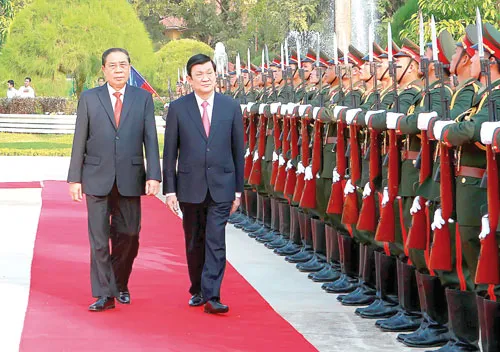 Việt Nam là một trong những nhà đầu tư và đối tác giao thương hàng đầu của Lào. Trong ảnh: Chủ tịch nước Trương Tấn Sang thăm chính thức CHDCND Lào từ ngày 9-2. Việt Nam là một trong những nhà đầu tư và đối tác giao thương hàng đầu của Lào. Trong ảnh: Chủ tịch nước Trương Tấn Sang thăm chính thức CHDCND Lào từ ngày 9-2.