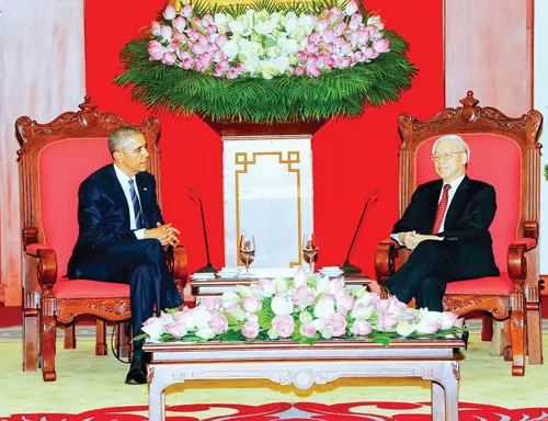 Tháng 5-2016, chuyến thăm Việt Nam đầu tiên của Tổng thống Barack Obama và là chuyến thăm của Tổng thống Hoa Kỳ thứ 3 tới Việt Nam, đã để lại những dấu ấn thành công hơn cả mong đợi, thể hiện bước tiến dài trong tư duy của các nhà lãnh đạo Hoa Kỳ với Việt Nam kể từ khi 2 nước bình thường hóa quan hệ cách đây 21 năm. (Trong ảnh: Tổng Bí thư Nguyễn Phú Trọng tiếp Tổng thống Hoa Kỳ Barack Obama tại trụ sở Trung ương Đảng).