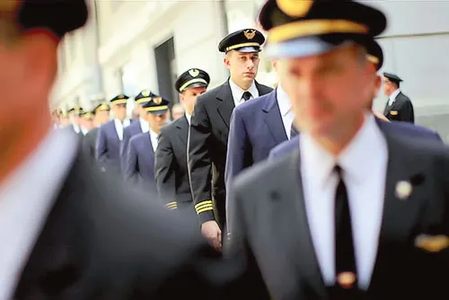 Các hãng bay khu vực của Hoa Kỳ gặp khó vì khan hiếm phi công.