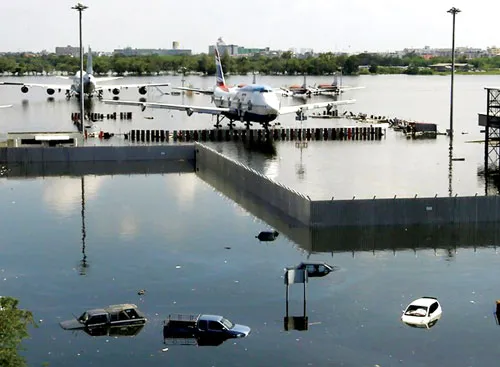 Trận lũ lớn nhất 50 năm đã gây thiệt hại cho Thái Lan 100-160 triệu USD. Trận lũ lớn nhất 50 năm đã gây thiệt hại cho Thái Lan 100-160 triệu USD.