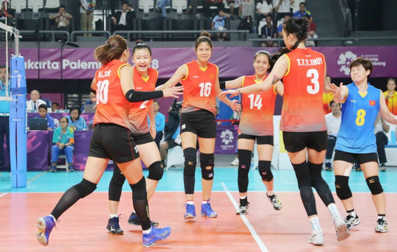 Sau Asiad 2018, bóng chuyền nữ lại chuẩn bị dự giải châu Á ở Thái Lan. Ảnh: DŨNG PHƯƠNG