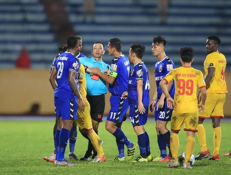 Thắng Bình Dương 1-0, Nam Định thoát khỏi nhóm cuối bảng ảnh 2