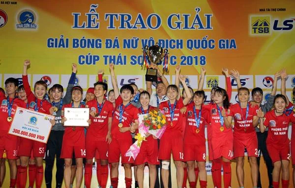 Đội Hà Nam vô địch quốc gia 2018. Ảnh: ANH TRẦN