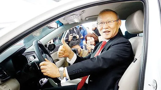 HLV Park Hang Seo dự định tháng 10 mới chính thức đàm phán hợp đồng ảnh 1