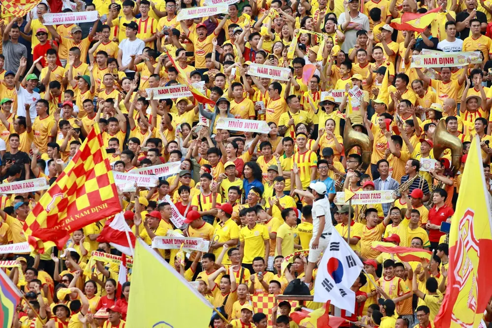 HA.GL - Nam Định 2-2: Cầm vàng lại để vàng rơi ảnh 1