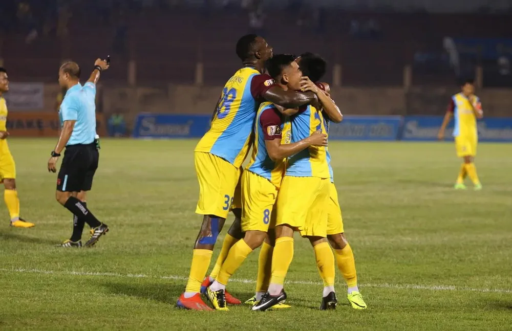 Khánh Hòa thắp lại hy vọng trụ hạng. Ảnh: BÁ DUY