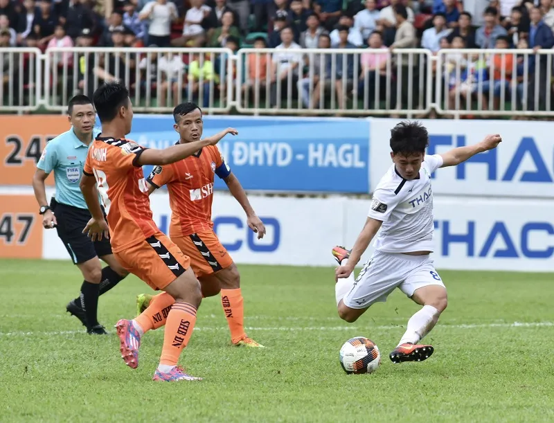 ‘Chấp’ ngoại binh, HA.GL ngược dòng thắng Đà Nẵng ảnh 2